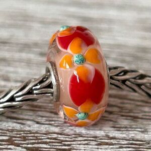 TROLLBEADS Red Orange Teal Flower Unique LAA 925S NEW! Textured